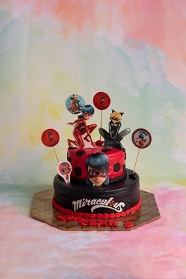 Детска Торта Миракълъс - Двуетажна - D58