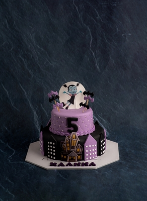 Детска Торта Вампирина - Двуетажна - D67