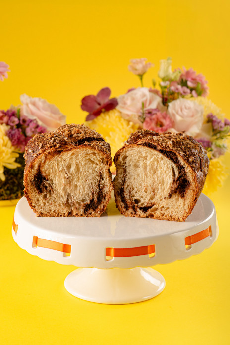 Великденски Козунак с Квас, Нука с Какао и Орехи