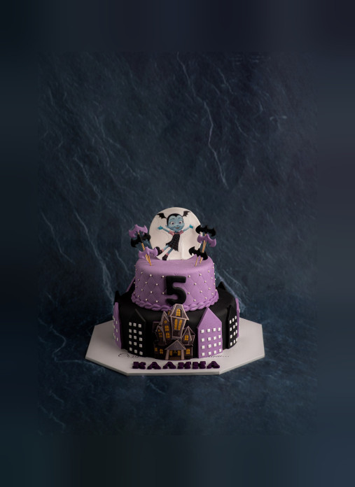 Детска Торта Вампирина - Двуетажна - D67